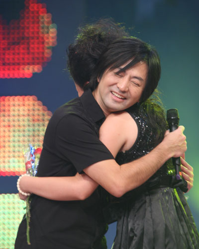 张洪量《雅士利天下无双》上演"三角恋"